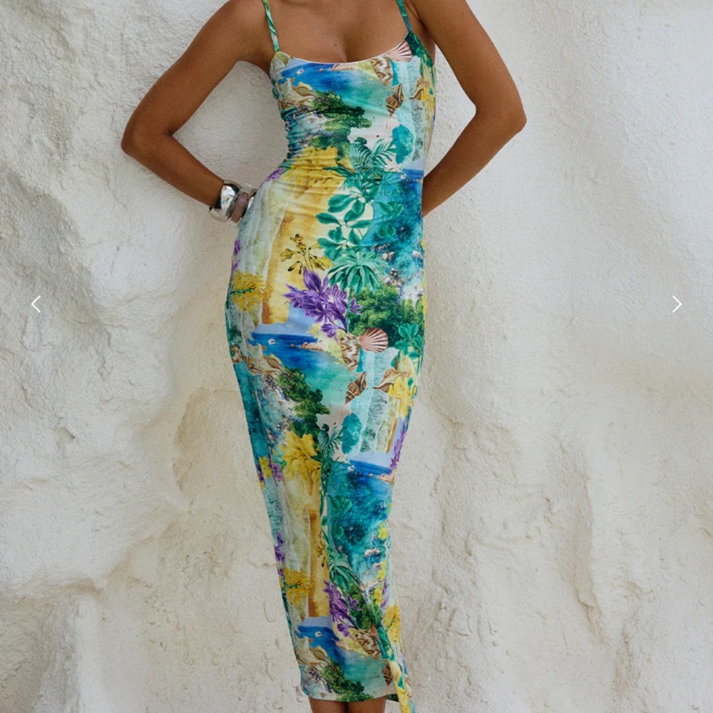 Midi vibrant dress